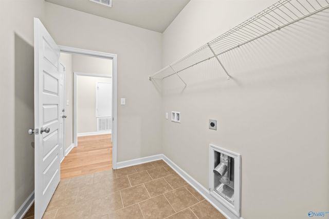 3013 Mallard Point Drive SE, Owens Cross Roads, AL 35763