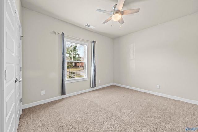 3013 Mallard Point Drive SE, Owens Cross Roads, AL 35763