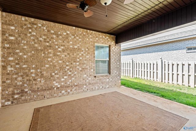 3013 Mallard Point Drive SE, Owens Cross Roads, AL 35763