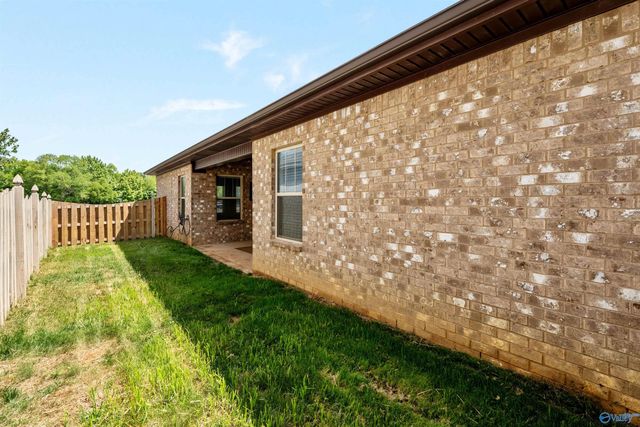3013 Mallard Point Drive SE, Owens Cross Roads, AL 35763