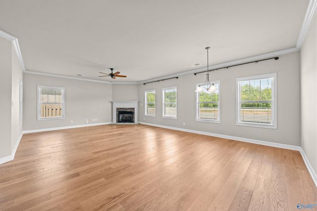 3013 Mallard Point Drive SE, Owens Cross Roads, AL 35763