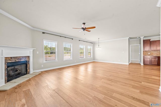 3013 Mallard Point Drive SE, Owens Cross Roads, AL 35763