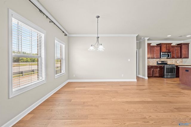 3013 Mallard Point Drive SE, Owens Cross Roads, AL 35763