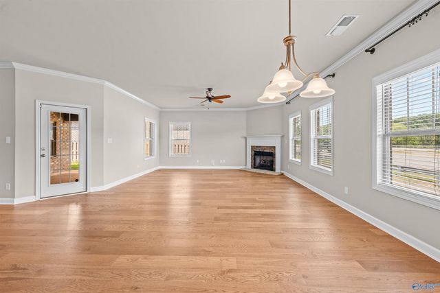 3013 Mallard Point Drive SE, Owens Cross Roads, AL 35763