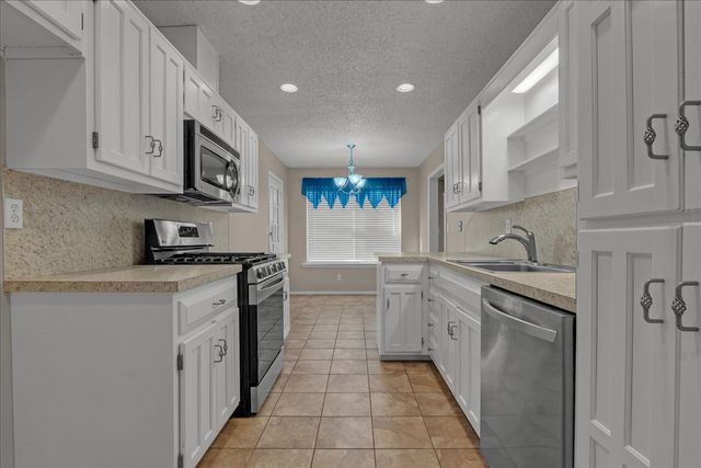 11435 S Douglas Avenue, Jenks, OK 74037
