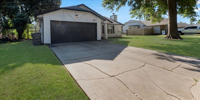 11435 S Douglas Avenue, Jenks, OK 74037