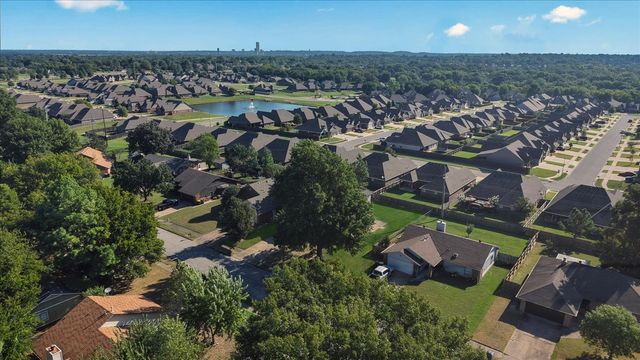 11435 S Douglas Avenue, Jenks, OK 74037
