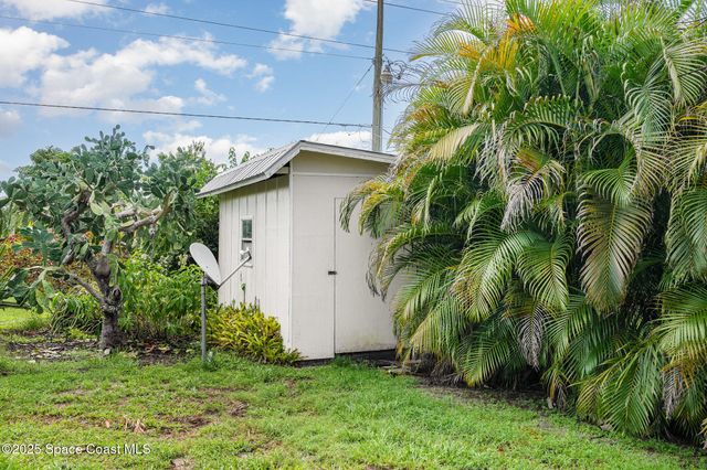 1233 Lamplighter Drive NW, Palm Bay, FL 32907