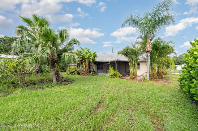 1233 Lamplighter Drive NW, Palm Bay, FL 32907