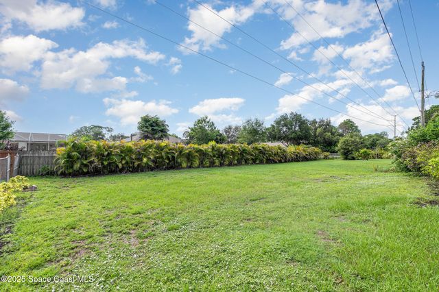 1233 Lamplighter Drive NW, Palm Bay, FL 32907