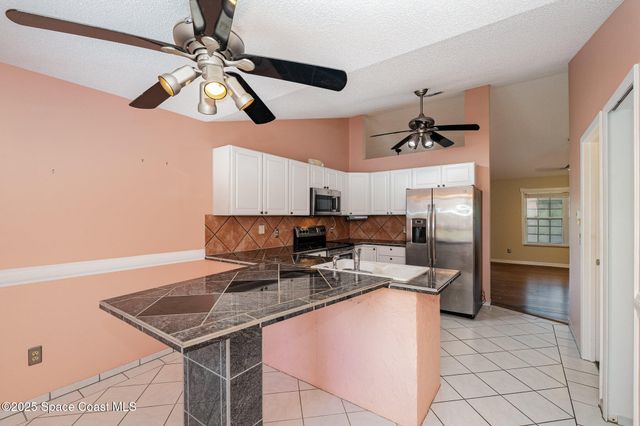 1233 Lamplighter Drive NW, Palm Bay, FL 32907