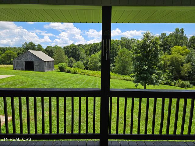 4128 Potato Farm Rd, Crossville, TN 38571