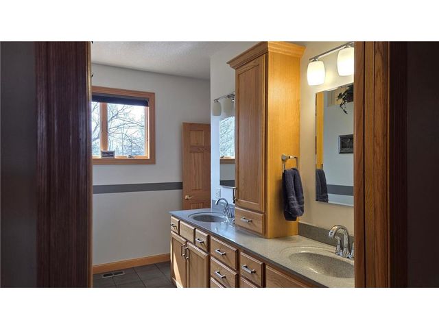 722 Pine Street, Hudson, WI 54016