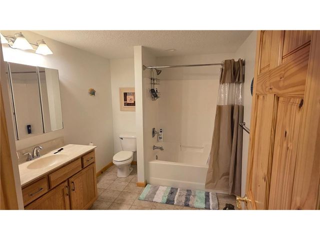 722 Pine Street, Hudson, WI 54016