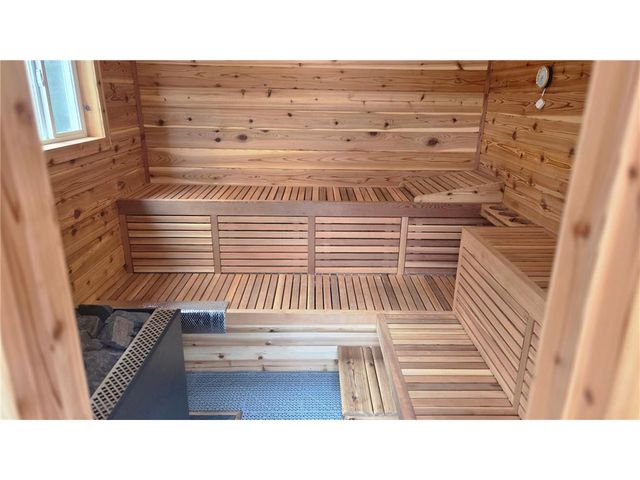 722 Pine Street, Hudson, WI 54016