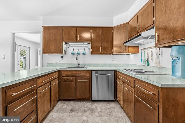6831 RIDGE RD, Marriottsville, MD 21104