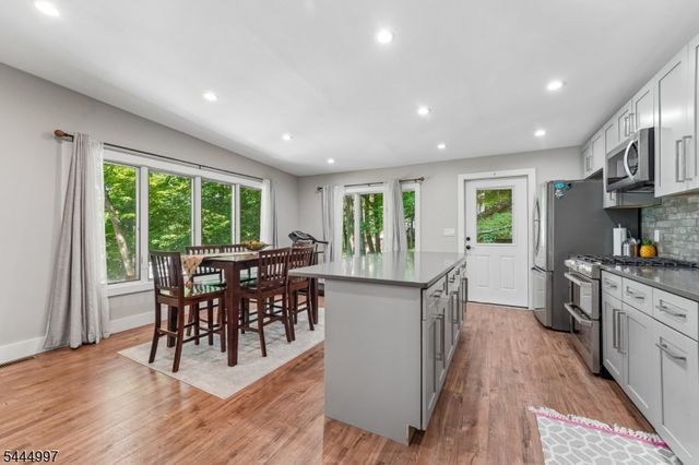 157 W Lindsley Rd, Cedar Grove Twp., NJ 07009