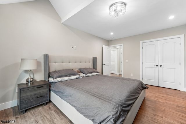 157 W Lindsley Rd, Cedar Grove Twp., NJ 07009