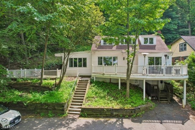 157 W Lindsley Rd, Cedar Grove Twp., NJ 07009