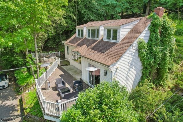 157 W Lindsley Rd, Cedar Grove Twp., NJ 07009