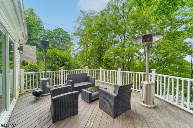 157 W Lindsley Rd, Cedar Grove Twp., NJ 07009