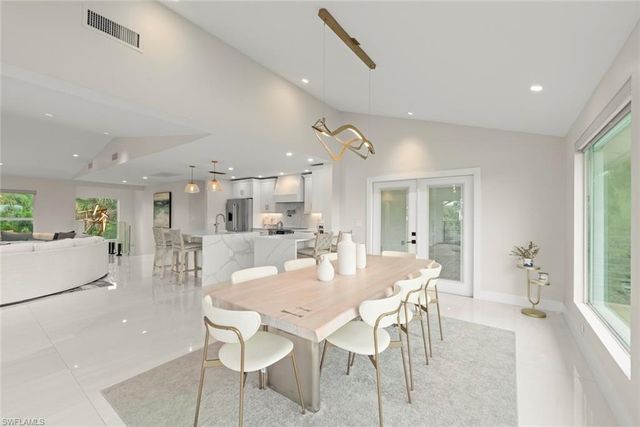 9455 Coventry CT, Sanibel, FL 33957