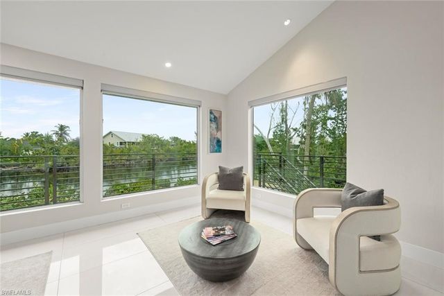 9455 Coventry CT, Sanibel, FL 33957