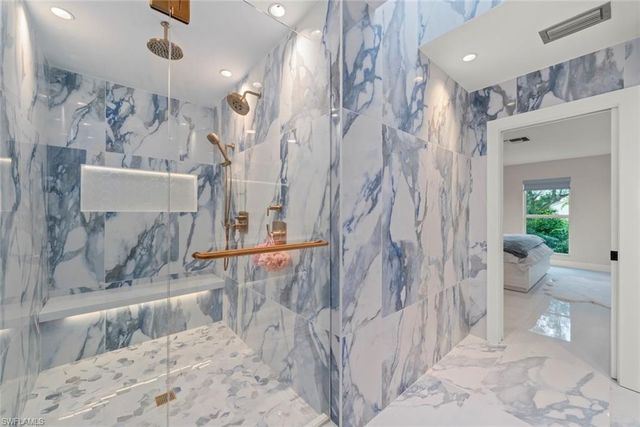 9455 Coventry CT, Sanibel, FL 33957