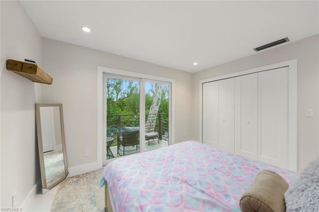 9455 Coventry CT, Sanibel, FL 33957