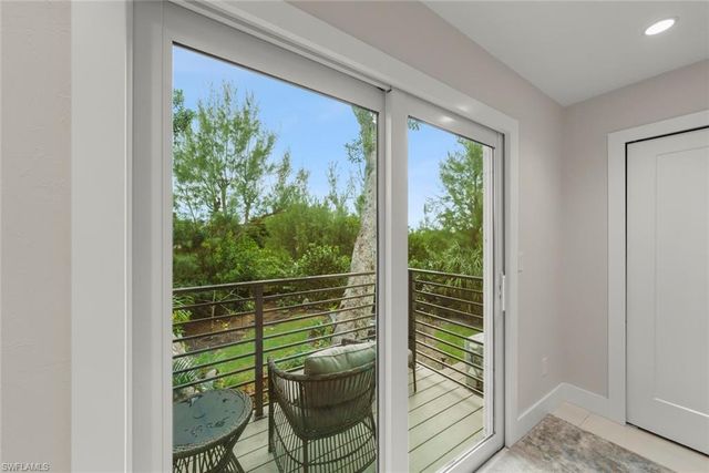 9455 Coventry CT, Sanibel, FL 33957