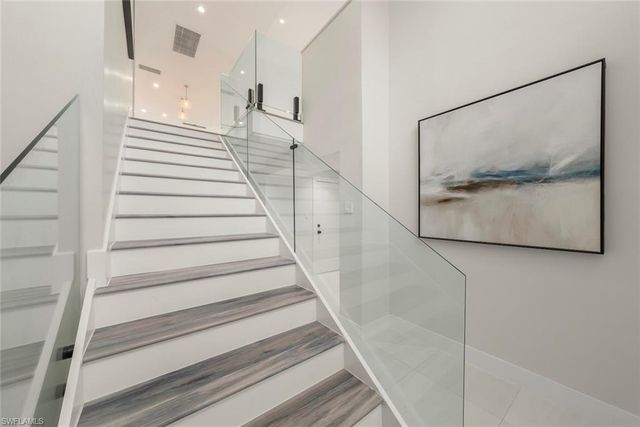 9455 Coventry CT, Sanibel, FL 33957