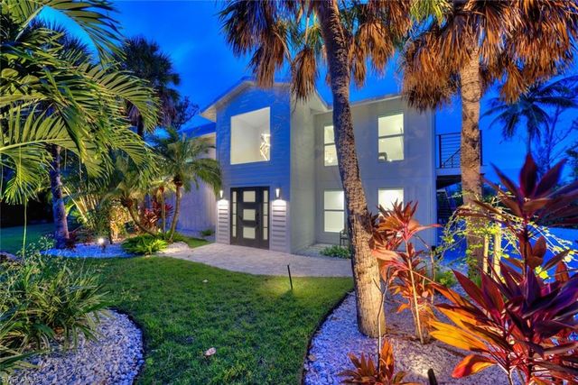 9455 Coventry CT, Sanibel, FL 33957