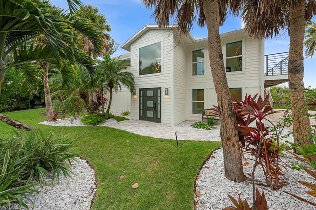 9455 Coventry CT, Sanibel, FL 33957