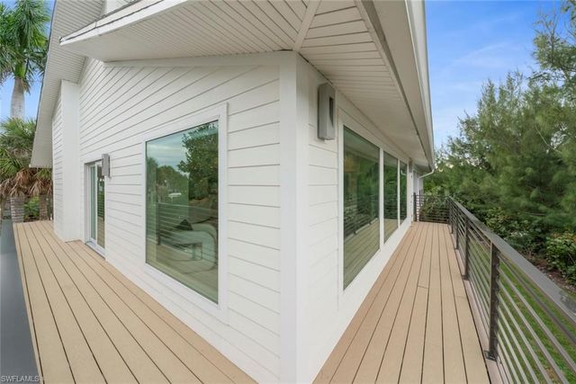 9455 Coventry CT, Sanibel, FL 33957