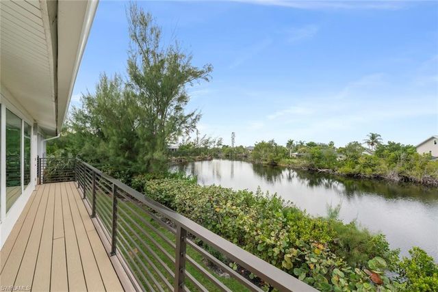 9455 Coventry CT, Sanibel, FL 33957