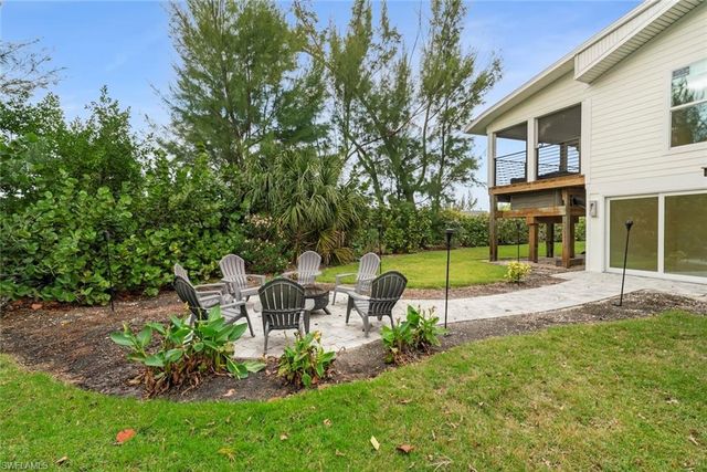9455 Coventry CT, Sanibel, FL 33957
