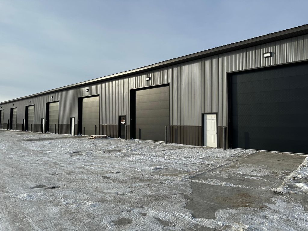 5598 13th Avenue N 2, Fargo, ND 58102