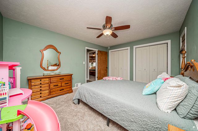 111 Moyne Drive, Abilene, KS 67410