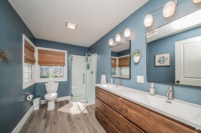 111 Moyne Drive, Abilene, KS 67410