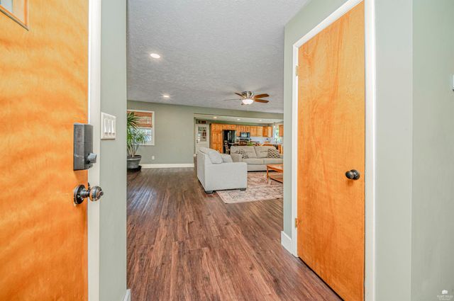 111 Moyne Drive, Abilene, KS 67410