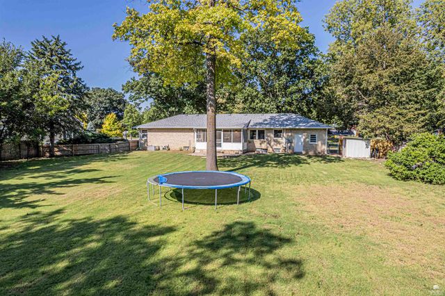 111 Moyne Drive, Abilene, KS 67410