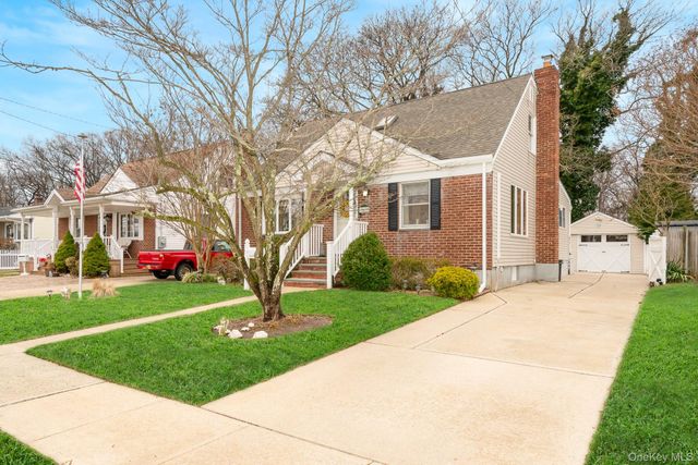 2420 Willow Street, Wantagh, NY 11793