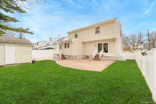 2420 Willow Street, Wantagh, NY 11793