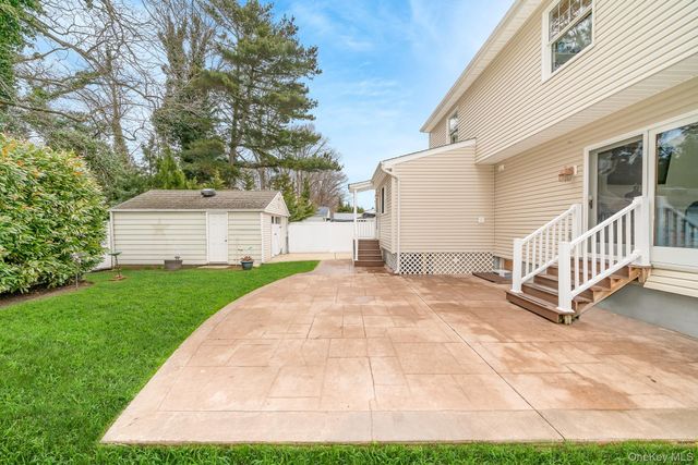 2420 Willow Street, Wantagh, NY 11793