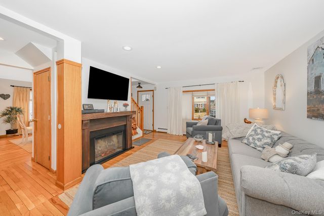 2420 Willow Street, Wantagh, NY 11793