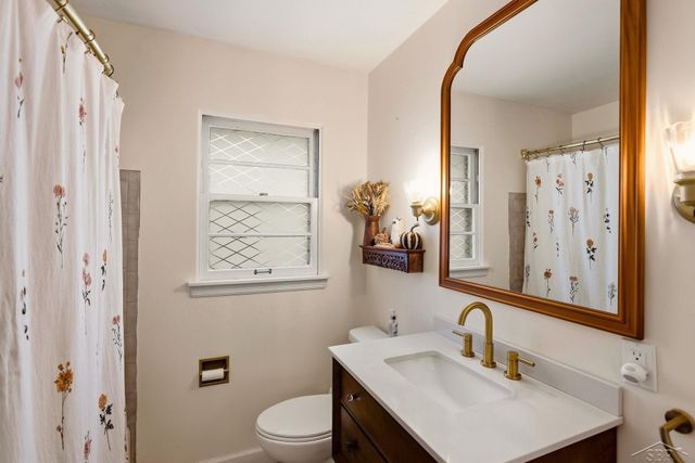 1 Chippewa Court, Saginaw, MI 48602