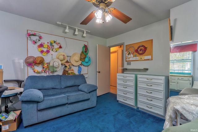 5224 Westlake Drive, Evansville, IN 47712