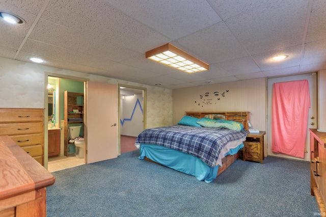 5224 Westlake Drive, Evansville, IN 47712