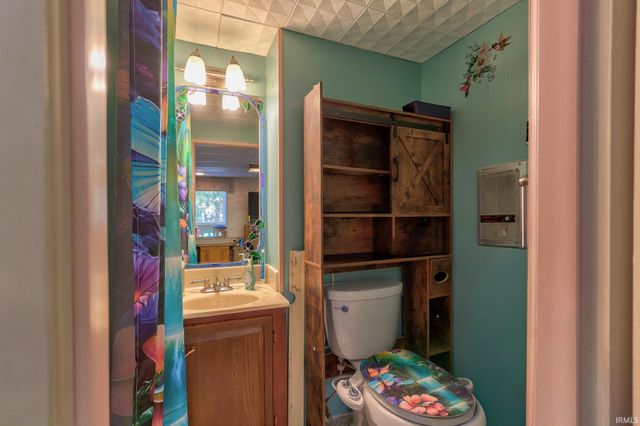 5224 Westlake Drive, Evansville, IN 47712