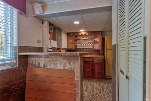 5224 Westlake Drive, Evansville, IN 47712